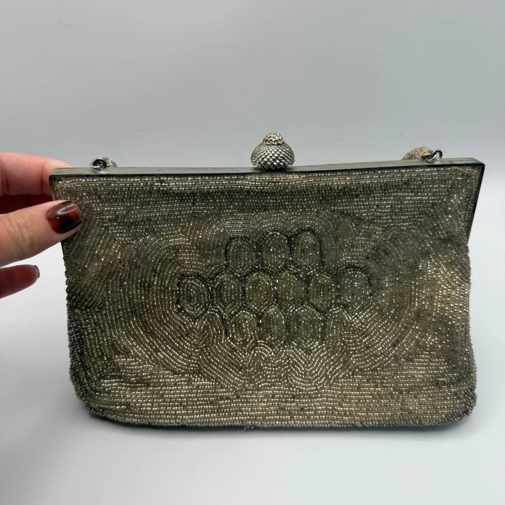 Walborg Vintage Beaded Evening Bag Champagne Gold Scalloped Japan Kiss Lock